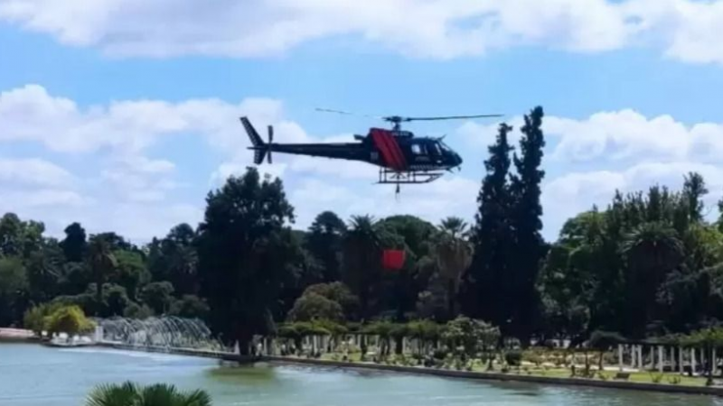 Un festival con helicópteros, aviones y rescates acuáticos en el Parque